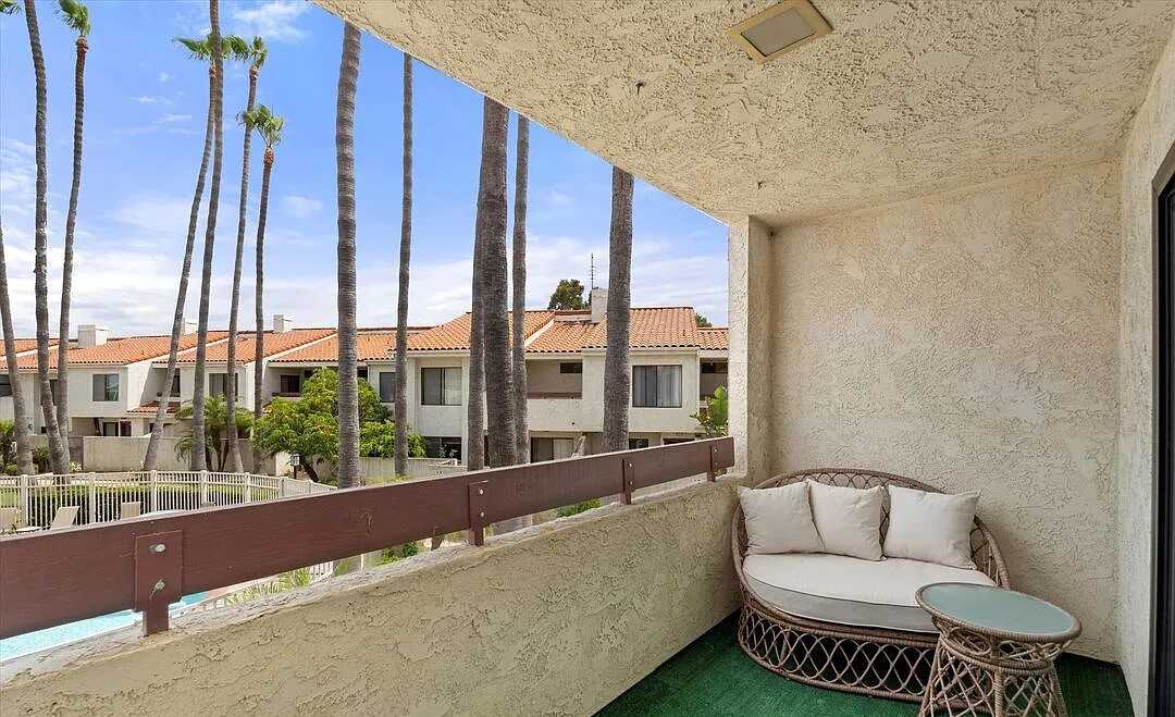 2100 Plaza Del Amo #113 - Photo 5 of 16