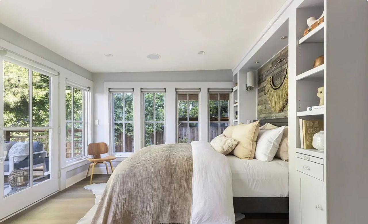 844 N Catalina Ave - Photo 2 of 9