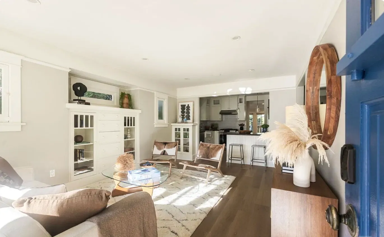 844 N Catalina Ave - Photo 5 of 9