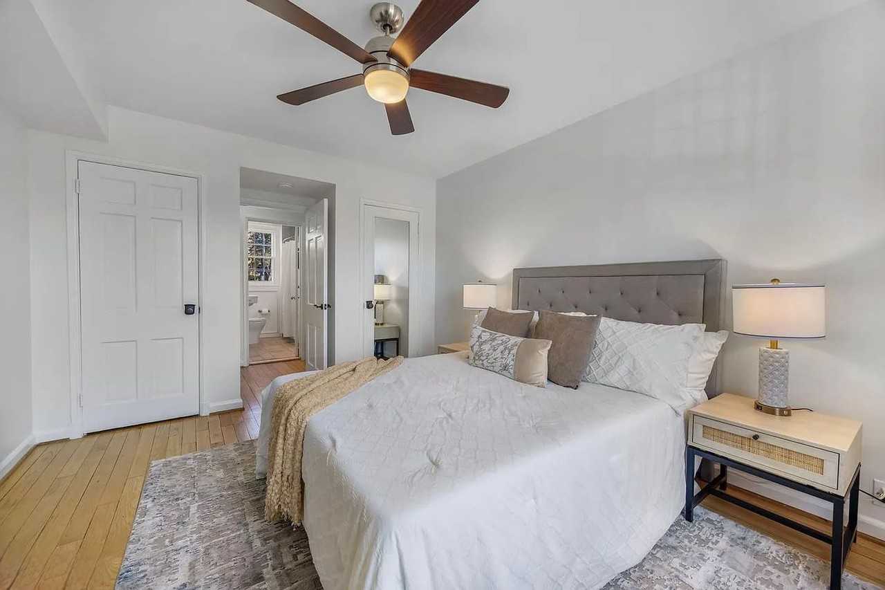 3871 Newark St Nw #C471 - Photo 5 of 10