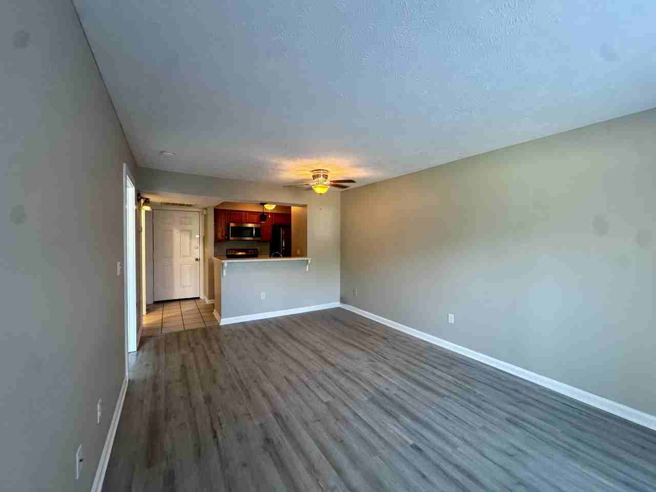 4709 Cobblestone Dr #4 - Photo 7 of 17