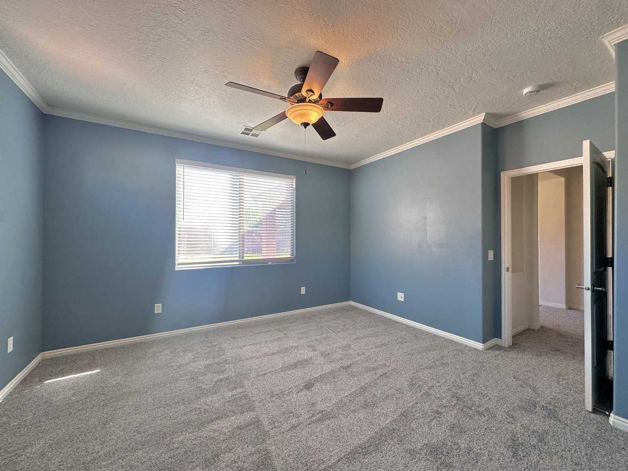 2106 N Red Canyon Cir - Photo 6 of 12