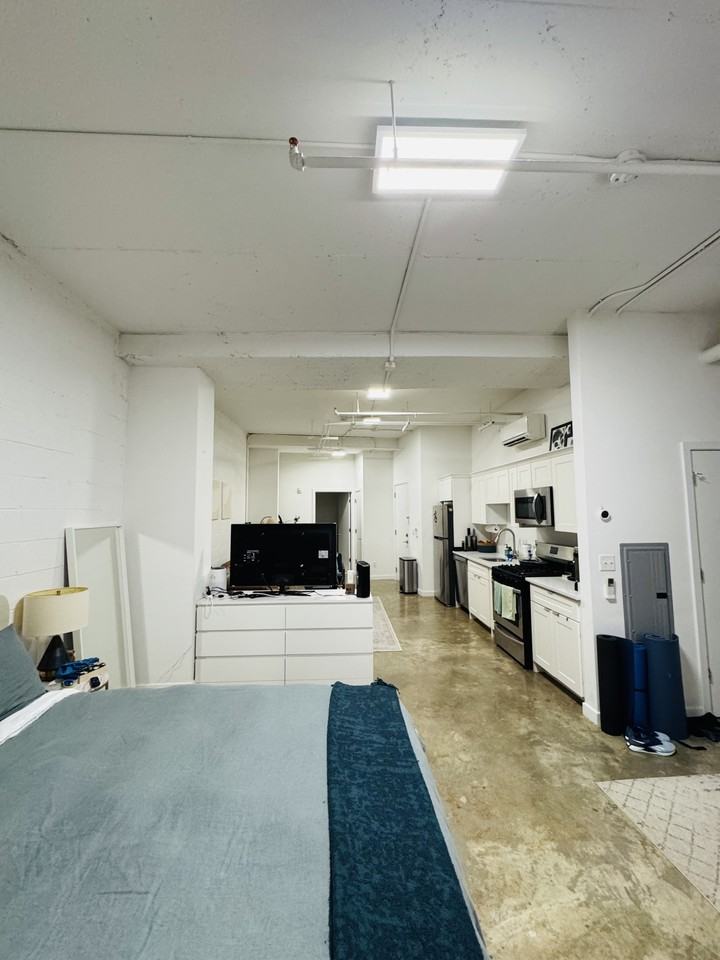 143 Newark Avenue #202 - Photo 5 of 12