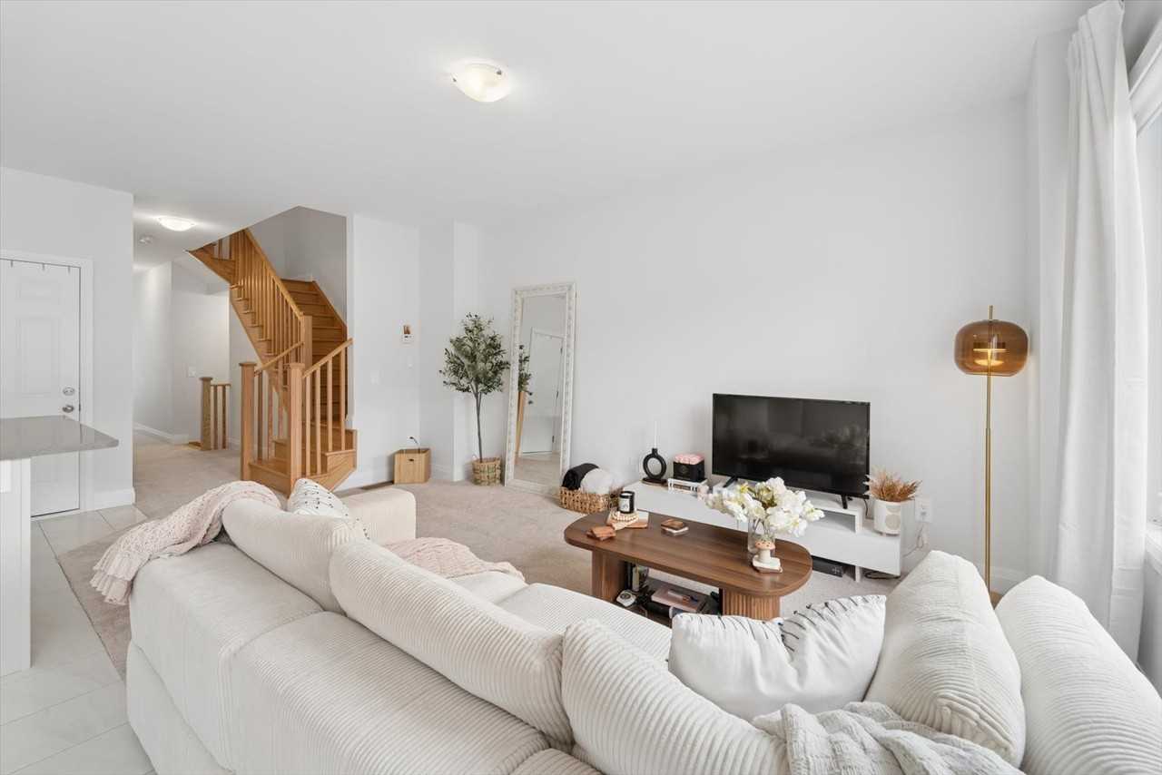 Colborne St W & St. Joseph Rd - Photo 3 of 28