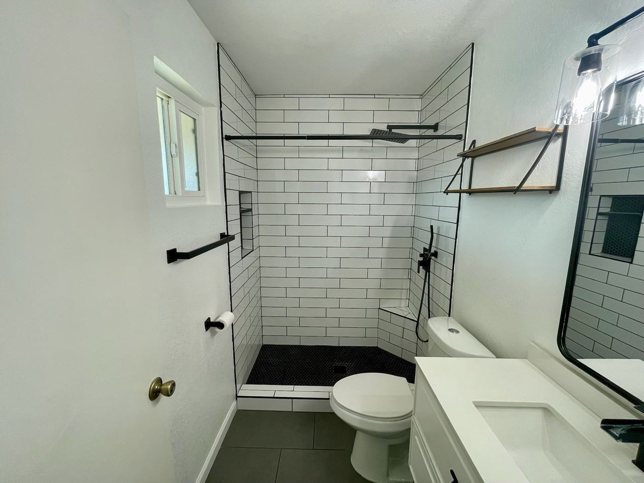 628 N Dustin Ln - Photo 3 of 22