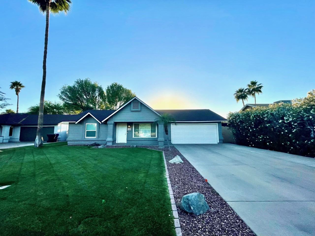 628 N Dustin Ln - Photo 4 of 22