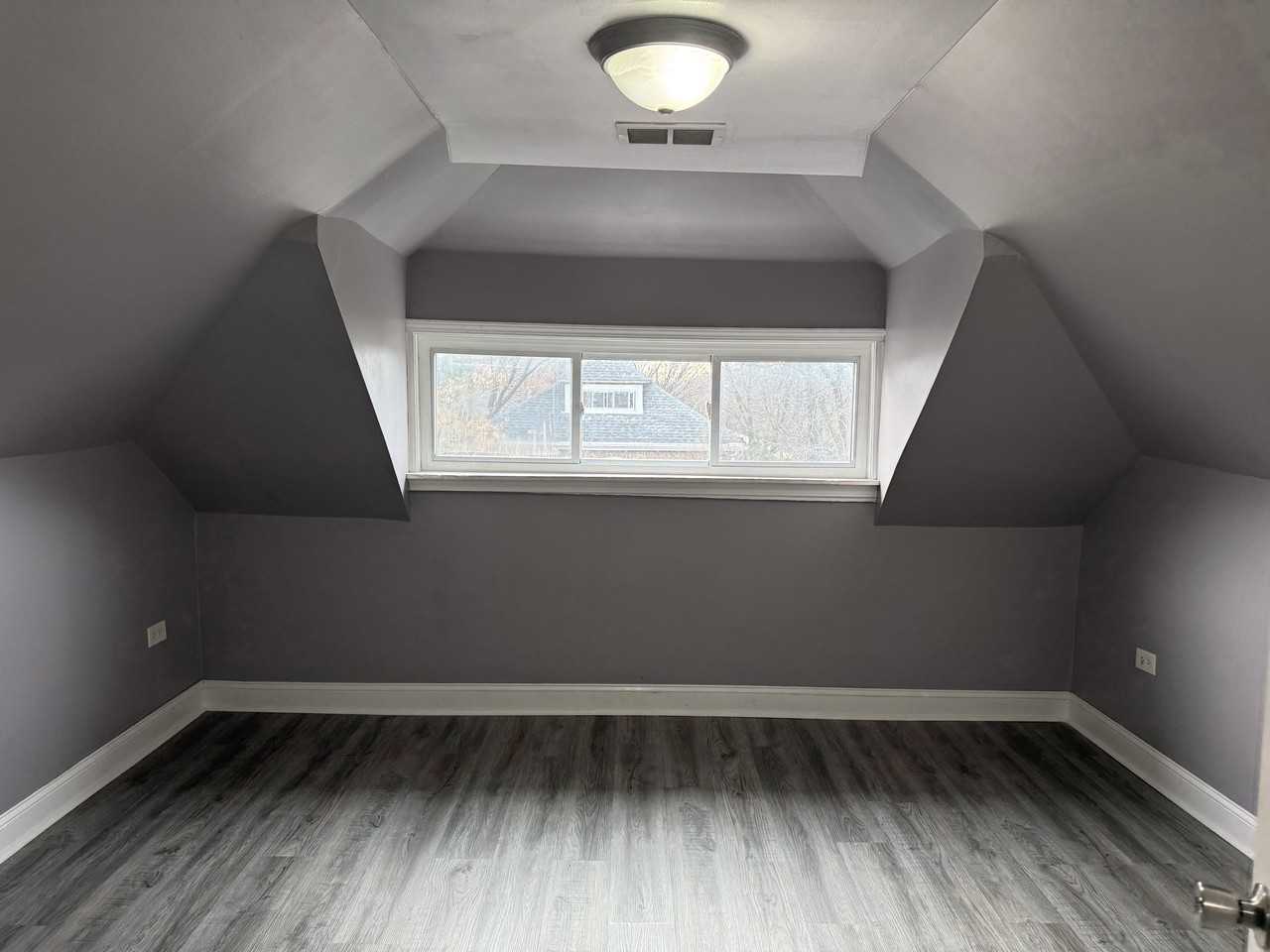 6800 S Rockwell St #2R - Photo 3 of 10