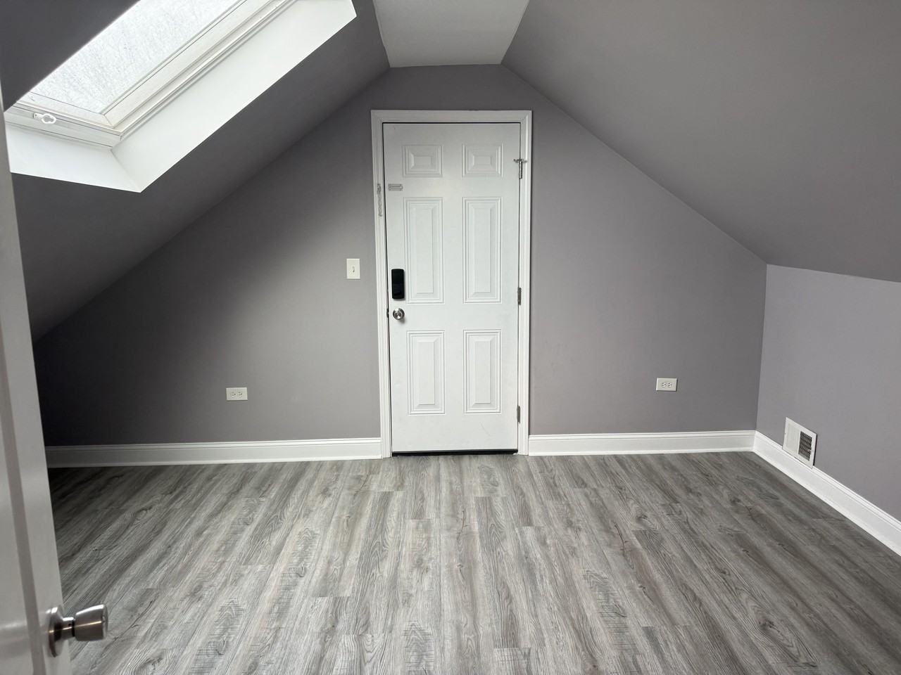 6800 S Rockwell St #2R - Photo 4 of 10