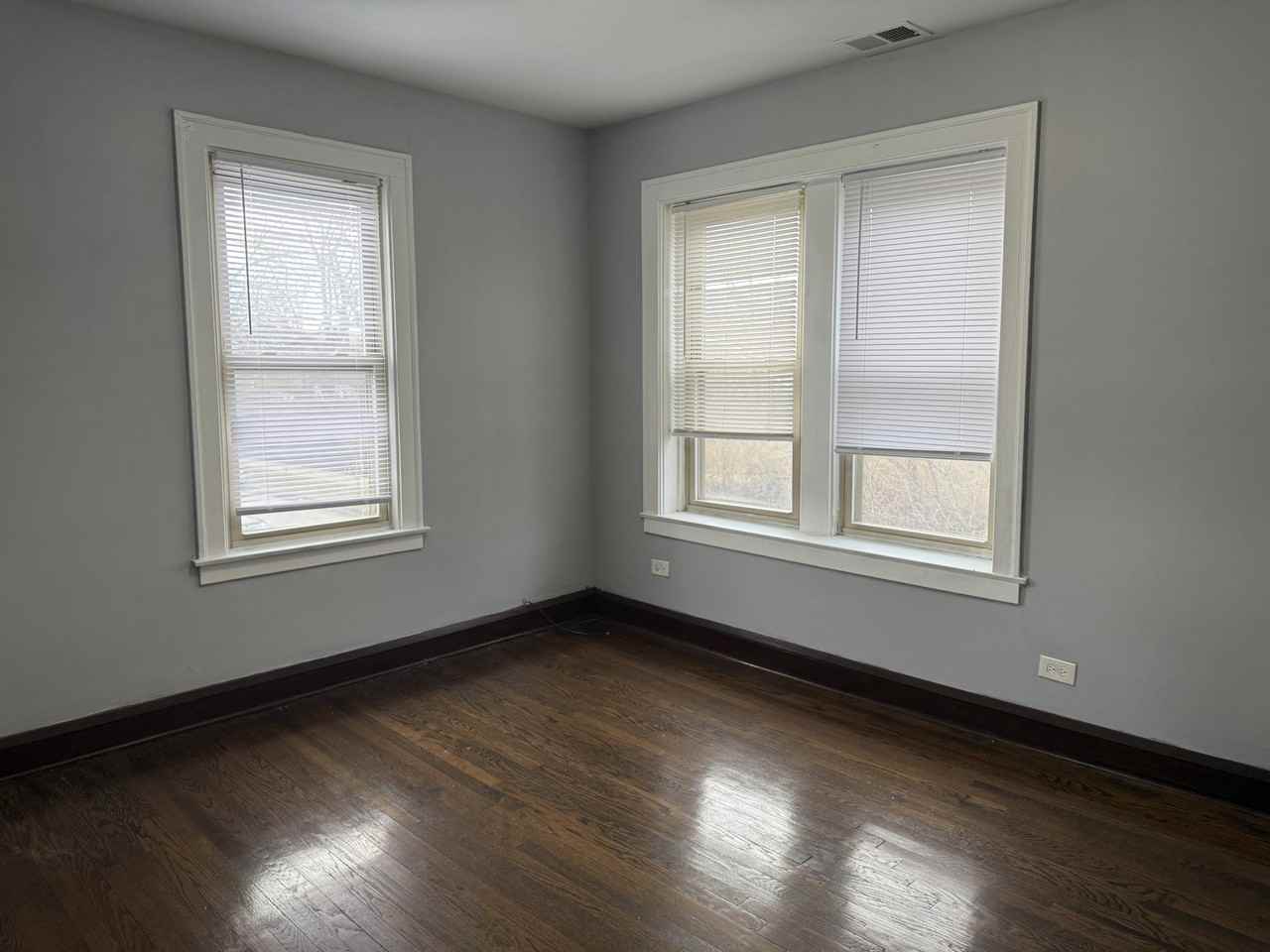 6800 S Rockwell St #2R - Photo 6 of 10