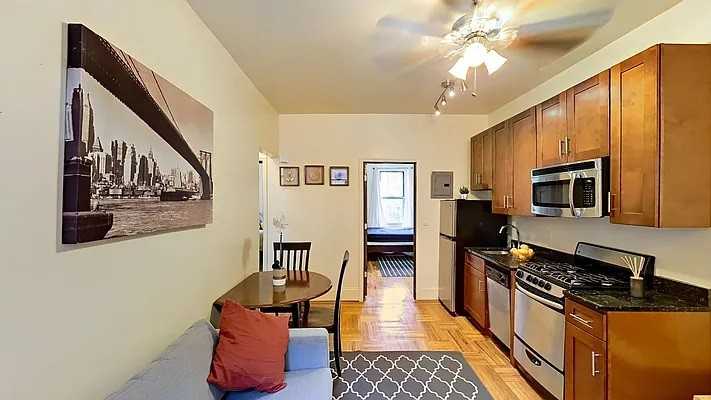 26 Broadway Ter #2A - Photo 2 of 8