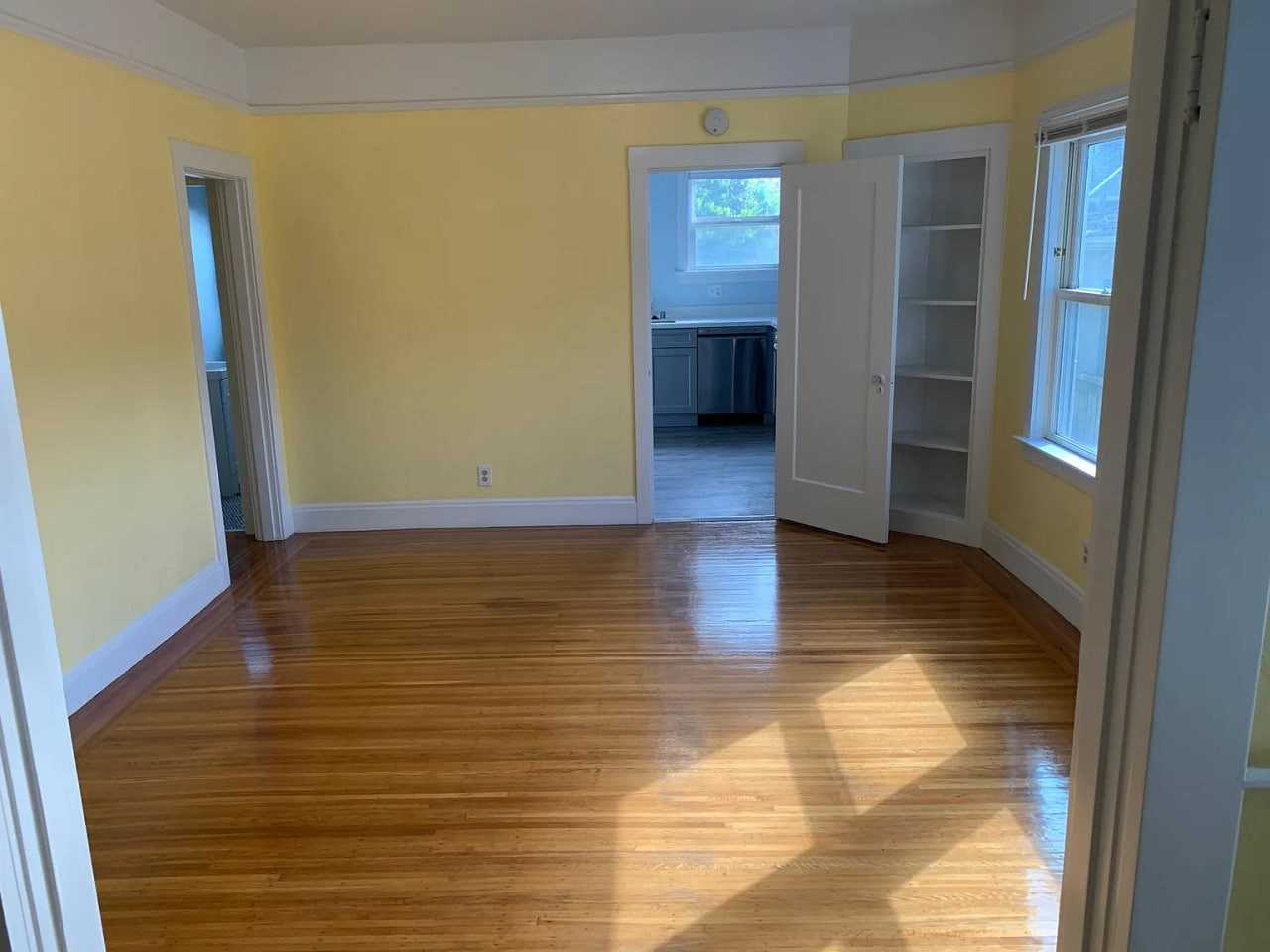 2119 Sacramento St - Photo 5 of 12