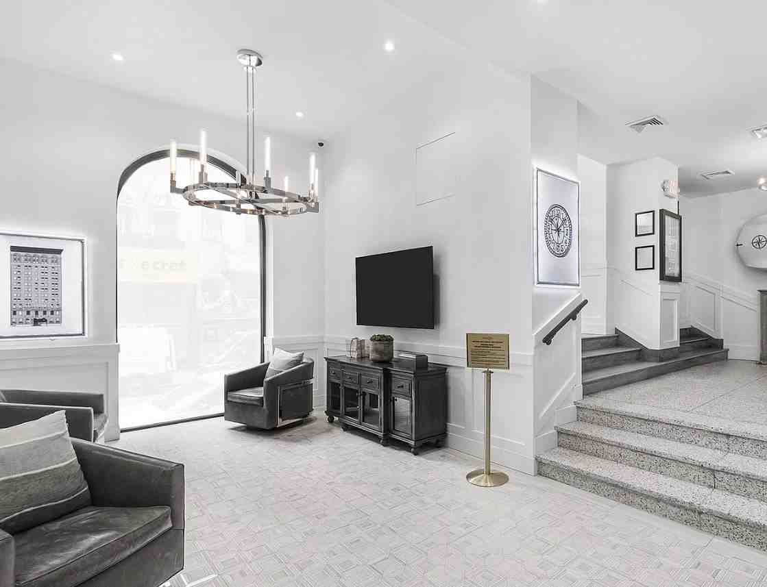 132 E 45Th St - Photo 5 of 6