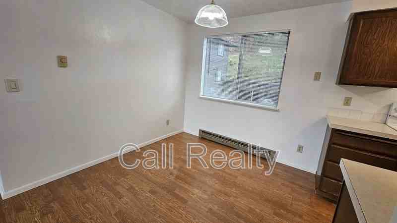 2815 E 27th Ave - Photo 2 of 13