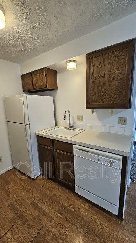 2815 E 27th Ave - Photo 5 of 13