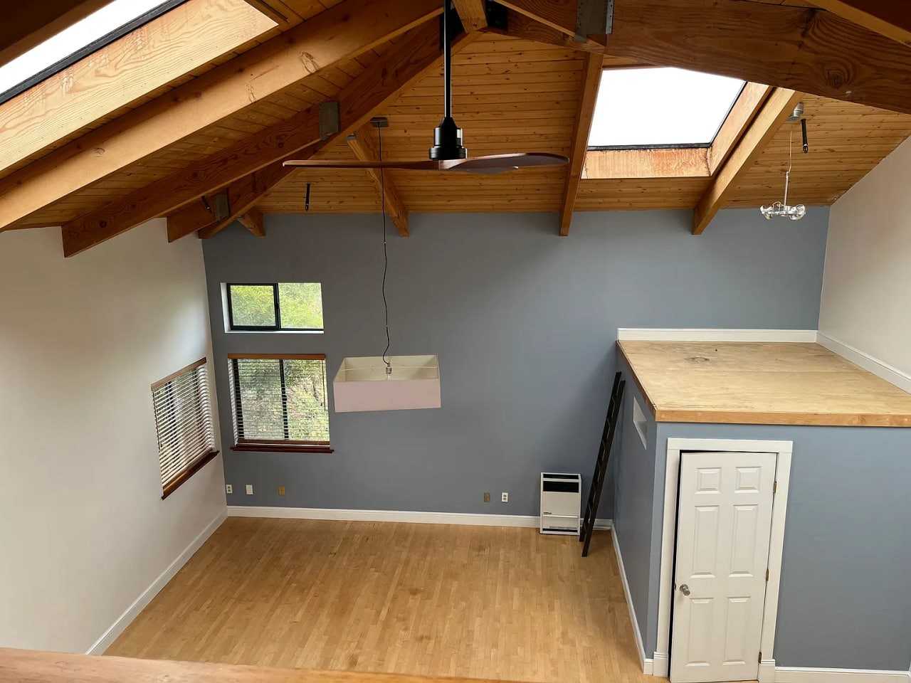 2120 6Th St - Photo 4 of 14