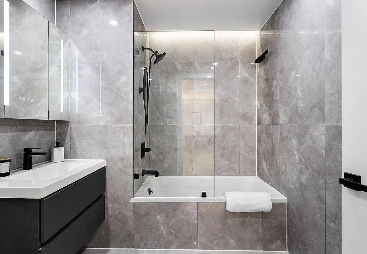 1136 31St Ave - Photo 2 of 8