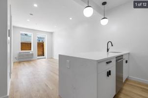 featured image of 44 Euclid Ave