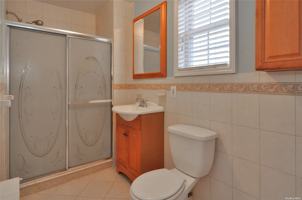 featured image of 411 Bayville Ave