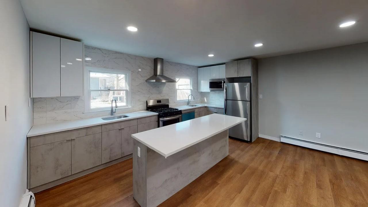 224 Grove Ave - Photo 7 of 9