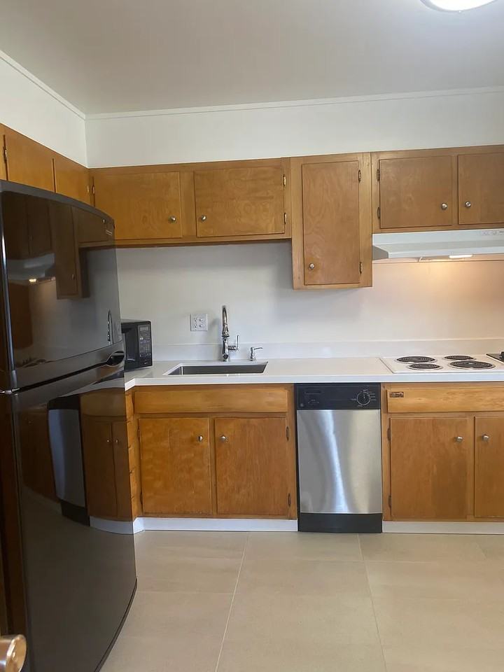 2360 Woolsey St - Photo 6 of 16