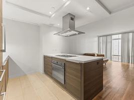 featured image of 151 W 21st St