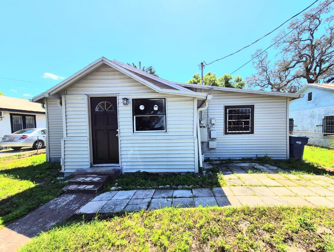 3505 E Shadowlawn Ave