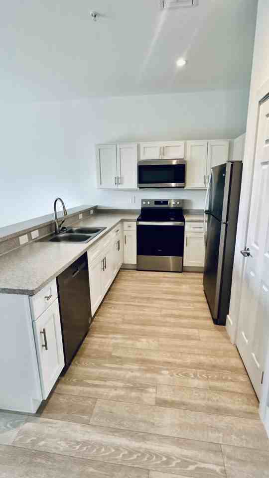 13420 Hidden Palms Cv #26 - Photo 7 of 8