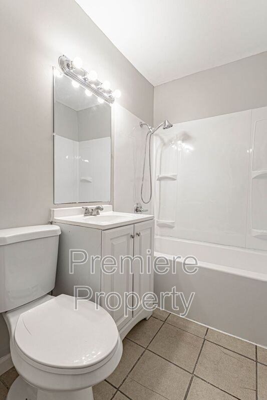 11123 Blue Ridge Blvd - Photo 7 of 13