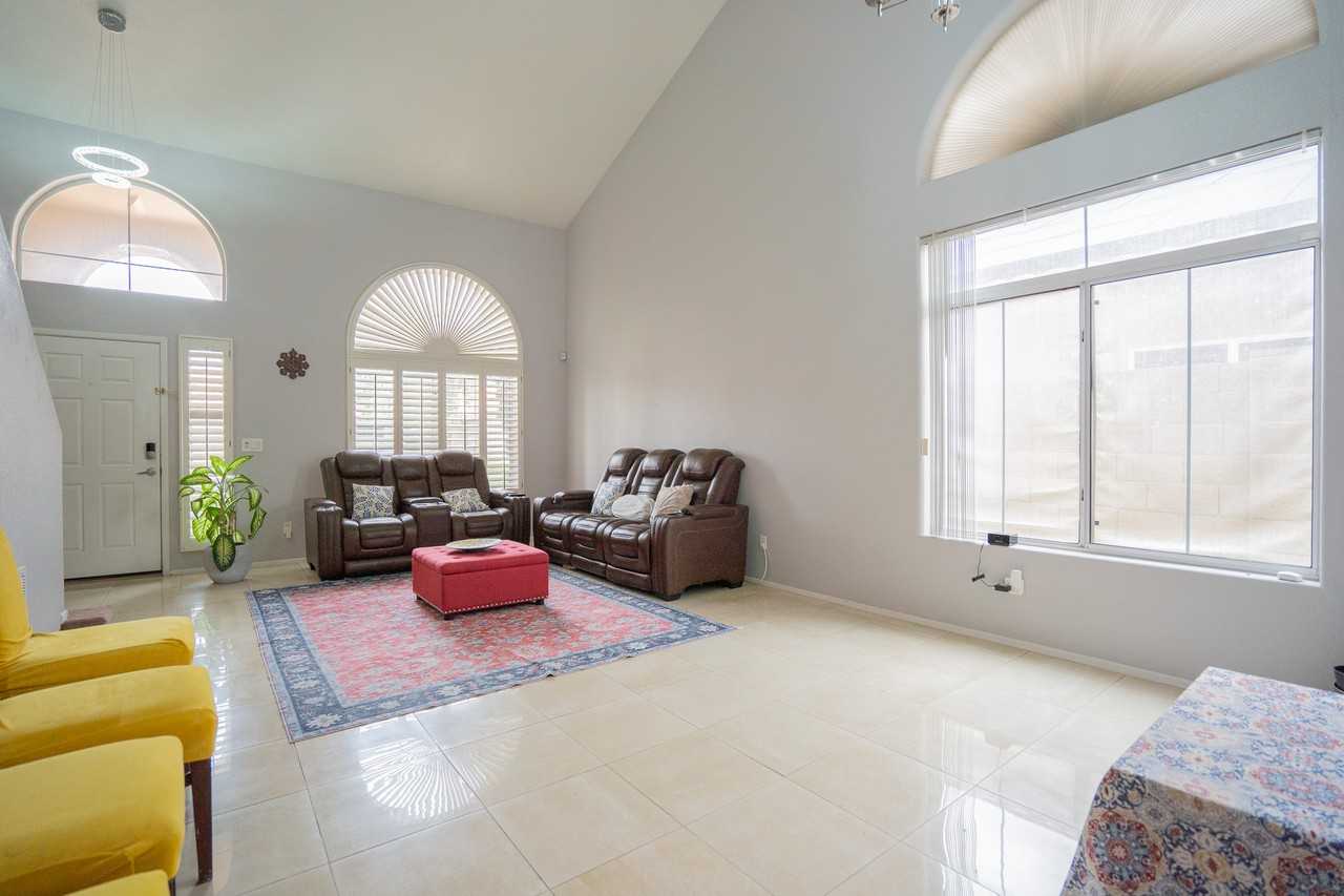 4613 E Desert Cactus St - Photo 4 of 44