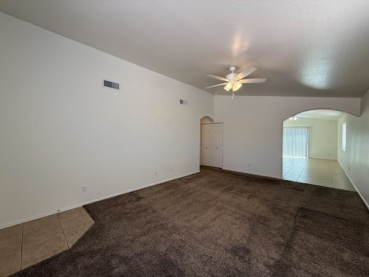 11991 W Cabrillo Dr - Photo 5 of 25