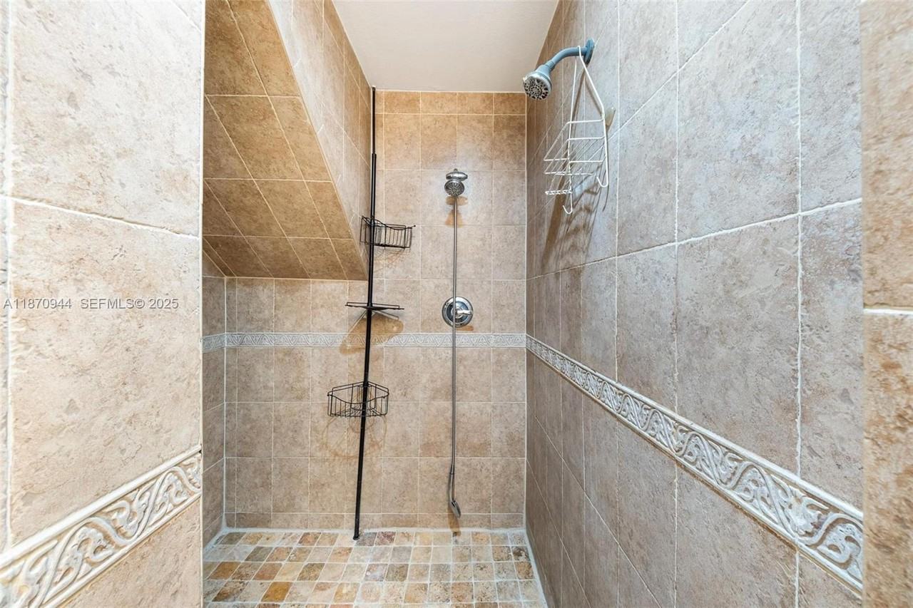 15157 Southwest 95th Street #15157 - Photo 2 of 50