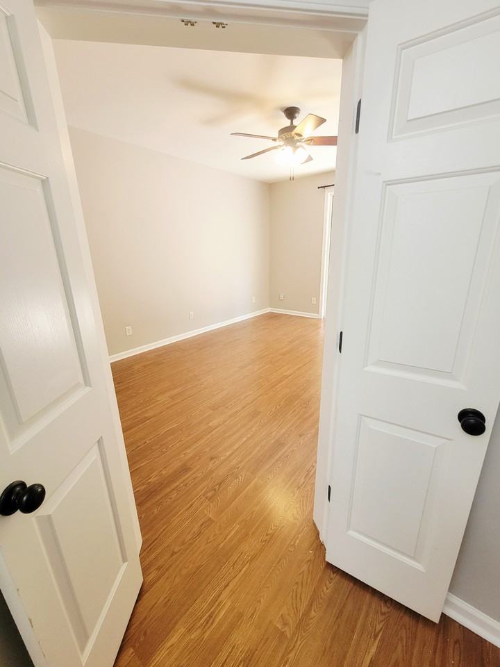 4936 Wyatt Brook Way - Photo 6 of 50