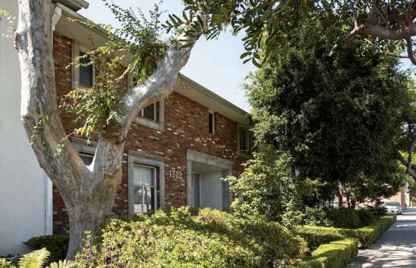 1222 Princeton St #6 - Photo 3 of 14