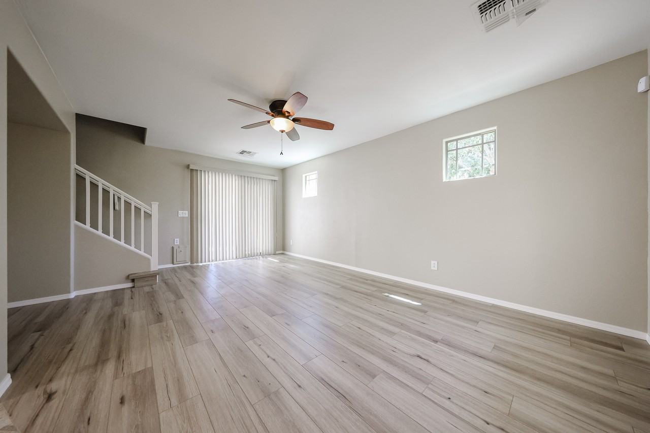 2472 E Boston St - Photo 3 of 33