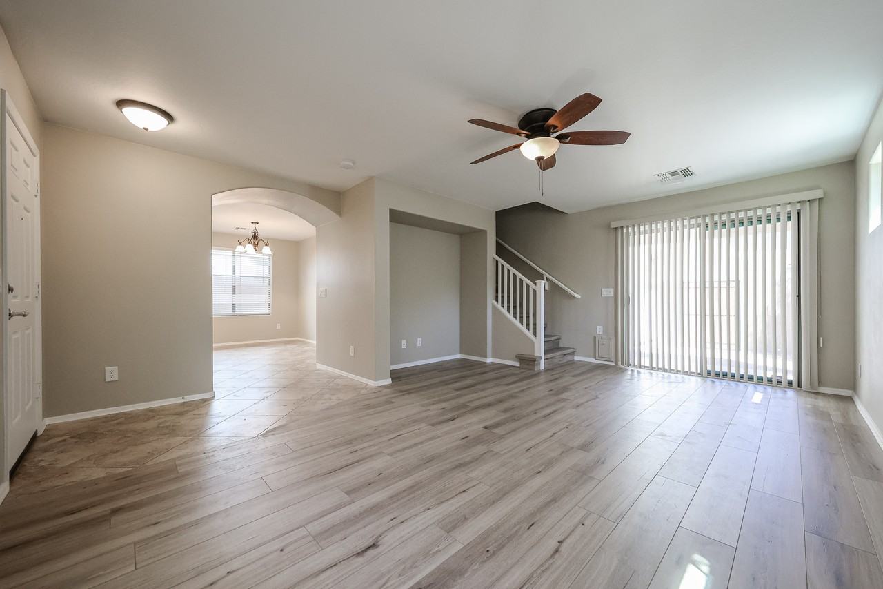 2472 E Boston St - Photo 4 of 33