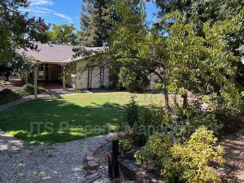 6830 Mellodora Dr - Photo 5 of 15