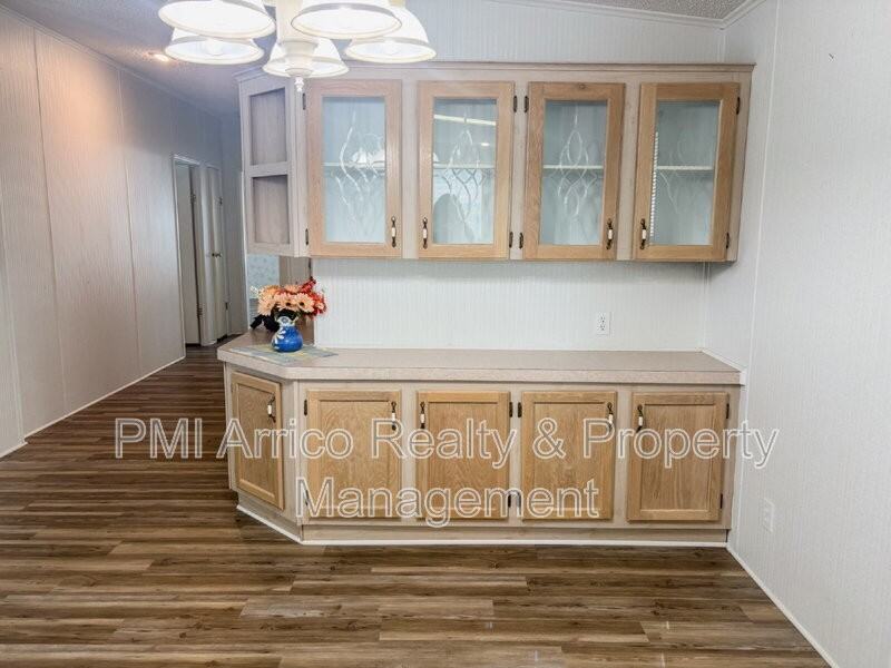 3510 Petticoat Jct - Photo 7 of 32