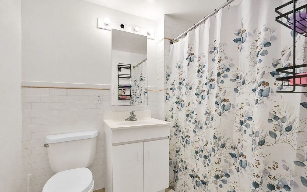 837 Washington Ave #4B - Photo 3 of 10