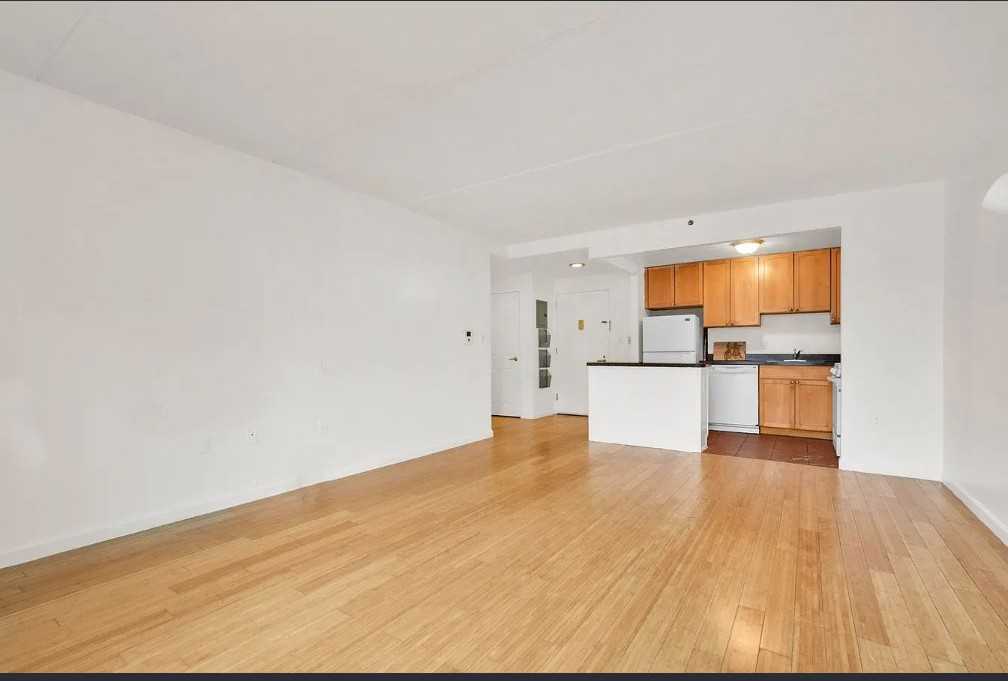 837 Washington Ave #4B - Photo 7 of 10