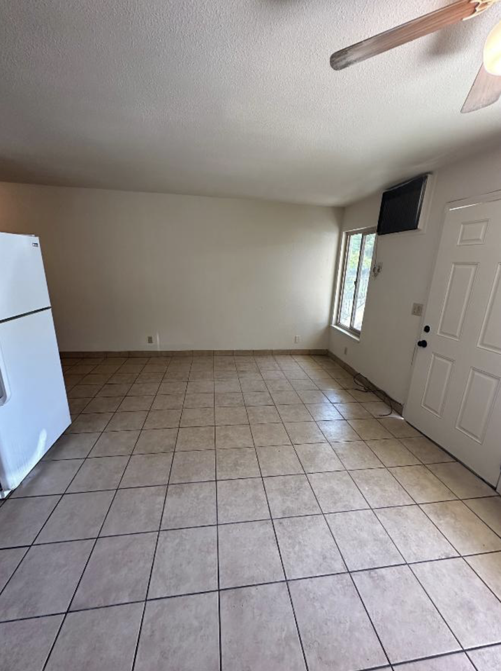 8365 Stevenson St #1 - Photo 5 of 7