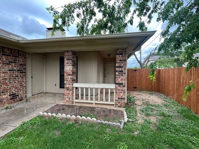 6258 Canyon Cir - Photo 2 of 24