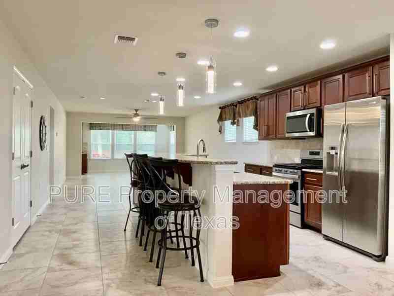 509 Rockport St - Photo 4 of 29