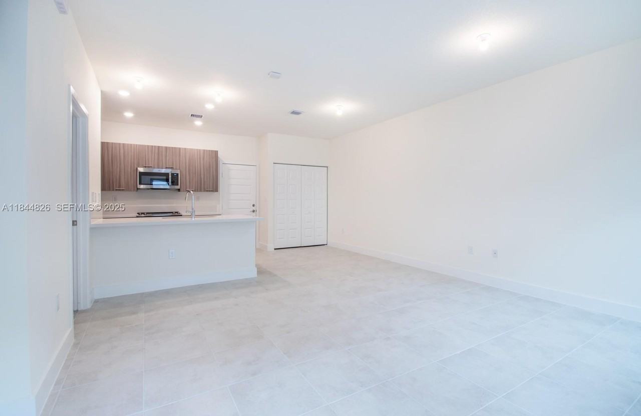 4769 Northwest 83rd Parkway #4769 - Photo 2 of 54