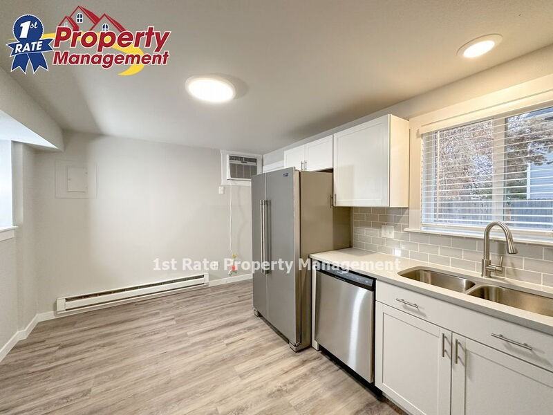 6474 W Douglas St - Photo 7 of 21