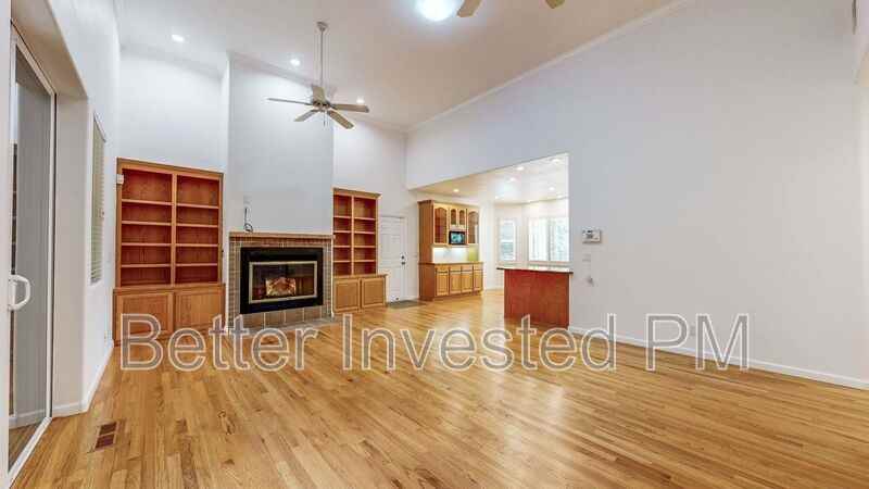 106 Lafayette Dr - Photo 2 of 35