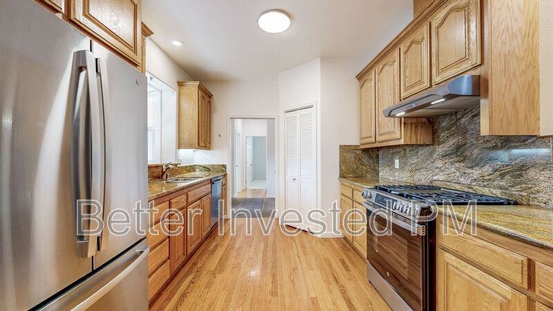 106 Lafayette Dr - Photo 4 of 35