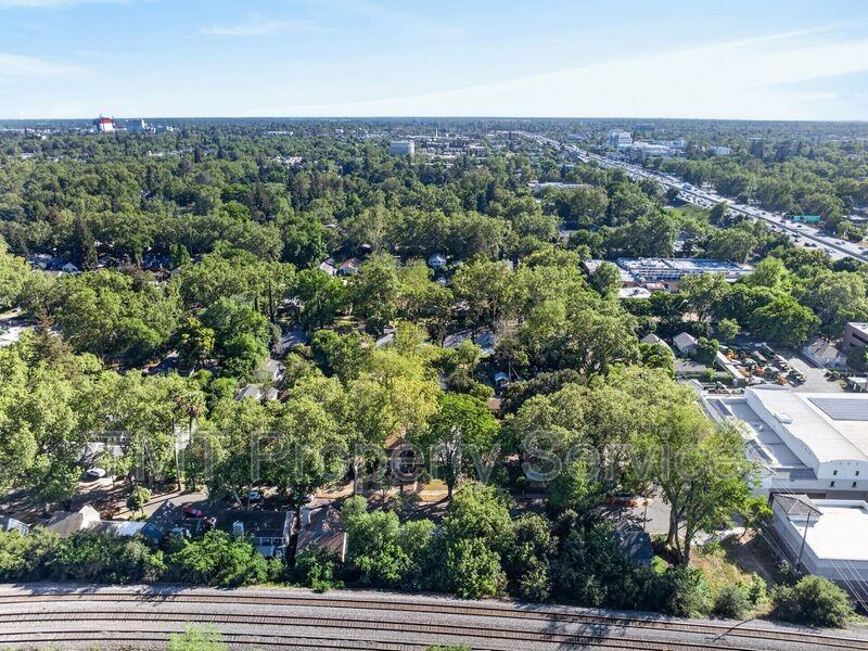 3126 B St - Photo 4 of 15