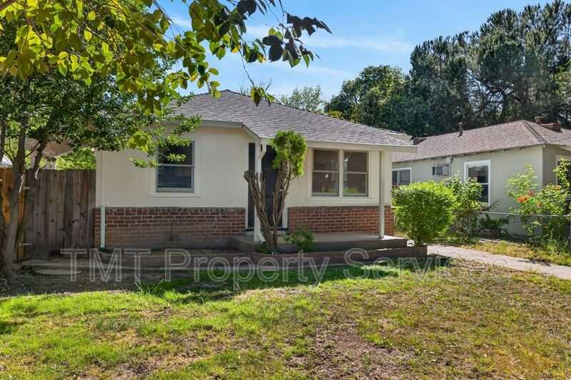 3126 B St - Photo 7 of 15