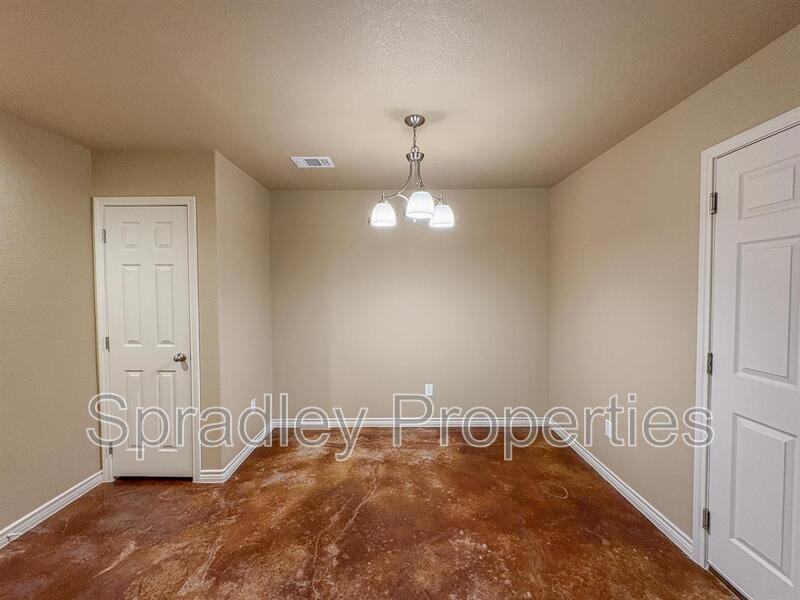 1044 Edwards Dr Apt A - Photo 6 of 15