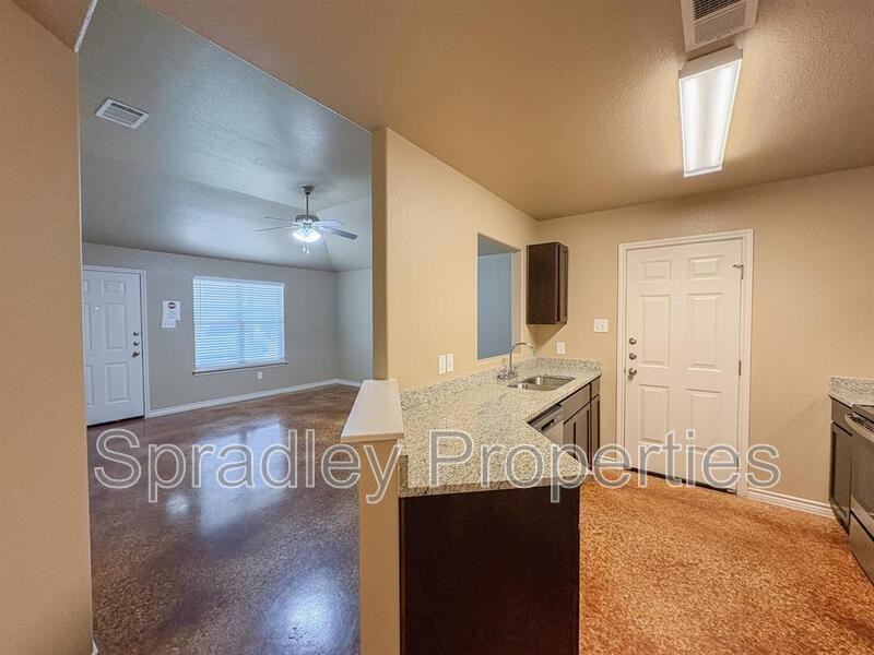 1013 Kerr Ct Apt A - Photo 3 of 13